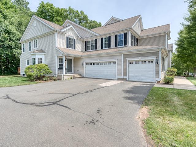 Apartment for sale in Newington
