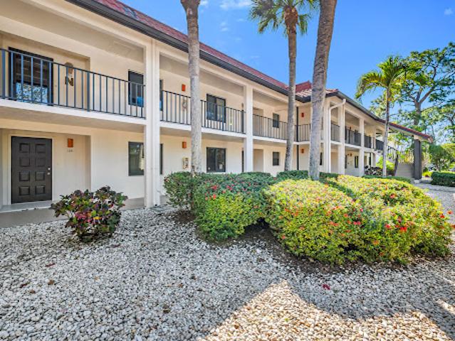 Apartment for sale in Naples, Florida