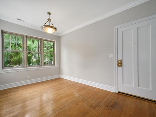 Apartment for sale in Chicago Park, Illinois