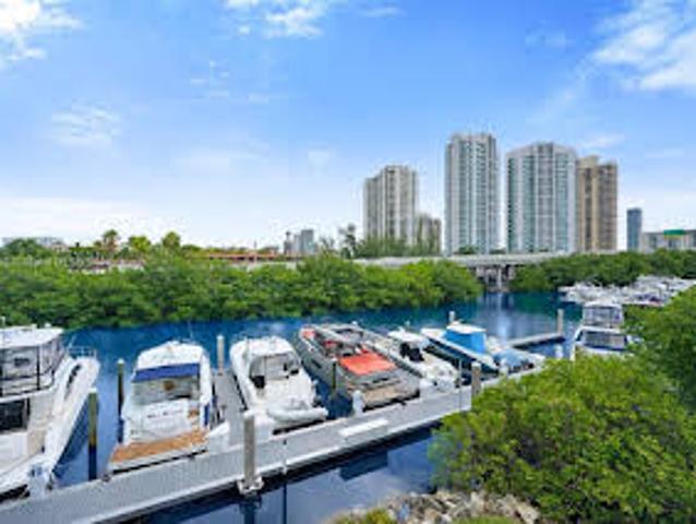 Apartment for sale in Aventura