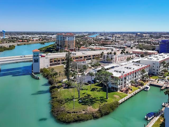 Apartment for sale in Venice, Florida