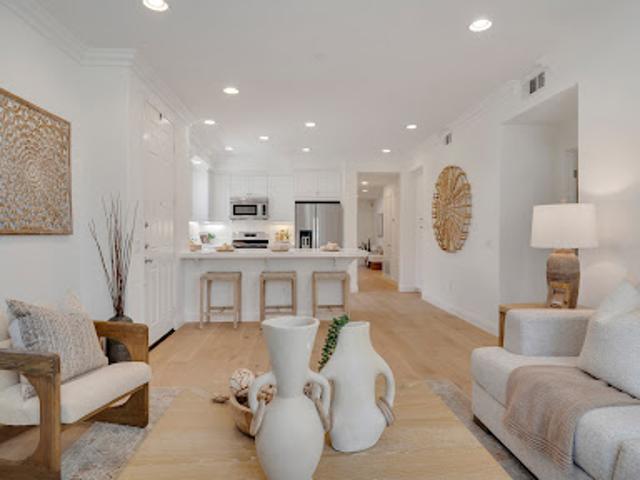 Apartment for sale in Irvine, Orange County