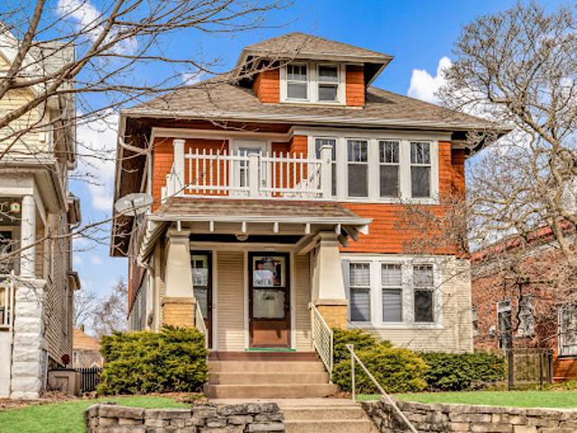 Apartment for sale in Milwaukee, Wisconsin