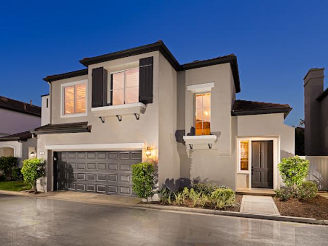Apartment for sale in Corona Del Mar, California