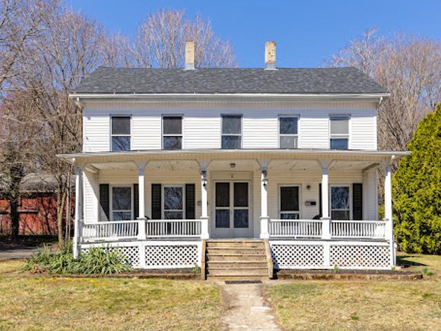 Apartment for sale in Stafford, Connecticut