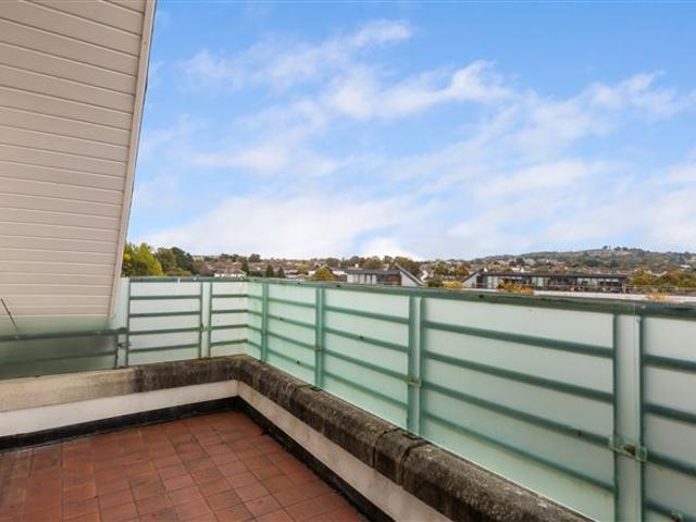 Flat for sale in Bluebell, Dublin