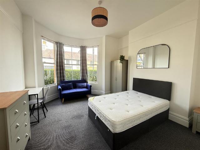 Apartment for rent in Bangor, Wales
