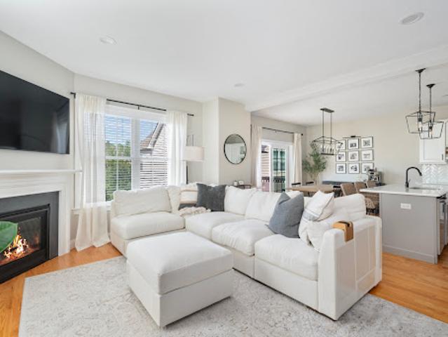 Apartment for sale in Cumberland, Providence County