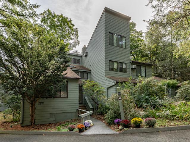 Apartment for sale in Torrington, Northwest Hills Planning Region