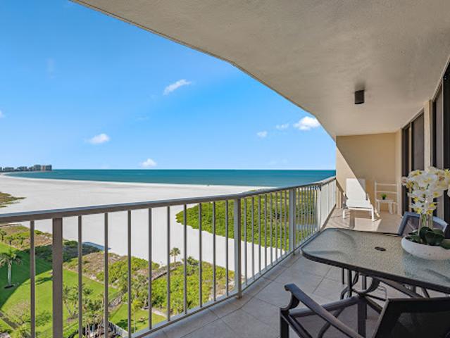 Apartment for sale in Marco Island