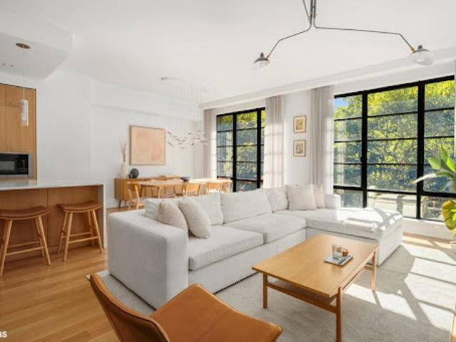 Apartment for sale in Arverne, New York