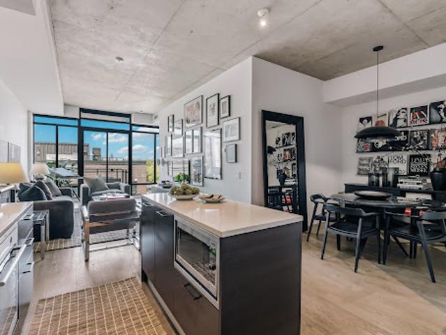Apartment for sale in Woburn, Ontario