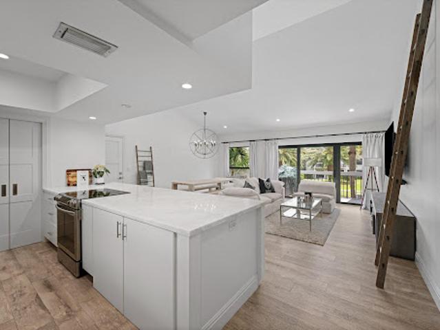 Apartment for sale in Wellington, Florida