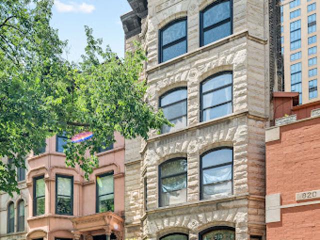 Apartment for sale in Chicago Park, Illinois