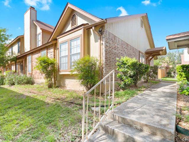 Apartment for sale in Leesville, Texas