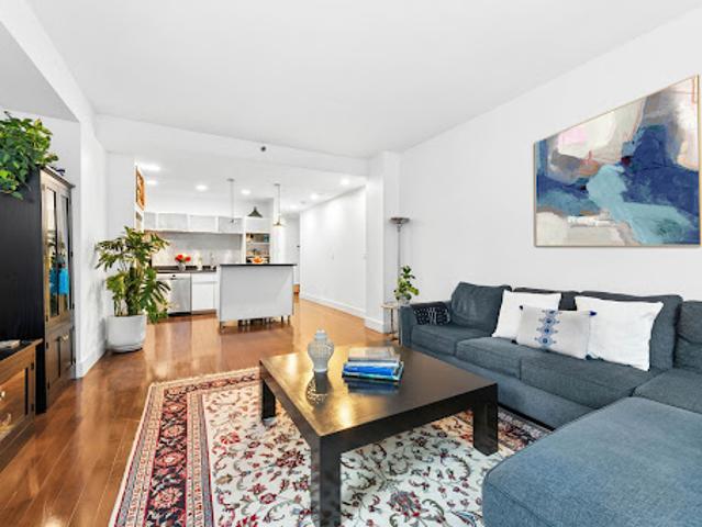 Apartment for sale in Queens, Arverne