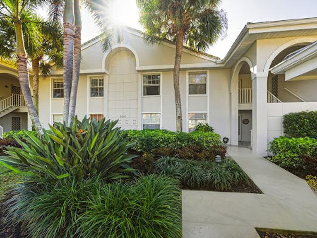 Apartment for sale in Naples, Florida