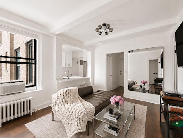 Apartment for sale in Arverne, New York