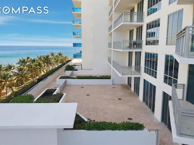 Apartment for sale in Hollywood, Florida