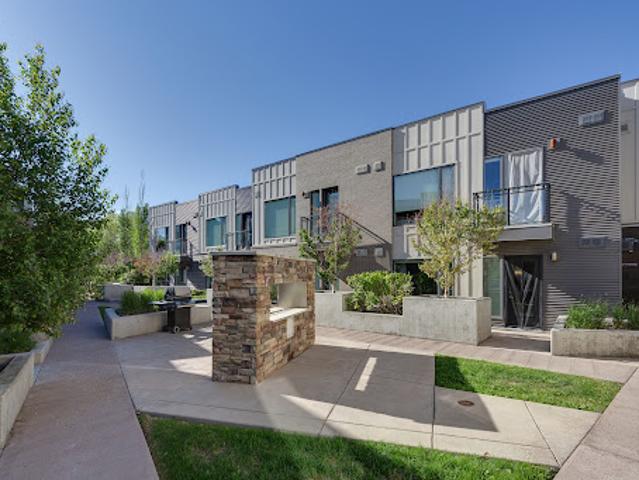 Apartment for sale in Northwest, Alberta