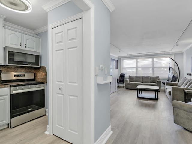 Apartment for sale in Fort Lee, New Jersey