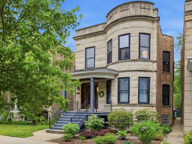 Apartment for sale in Chicago Park, Illinois