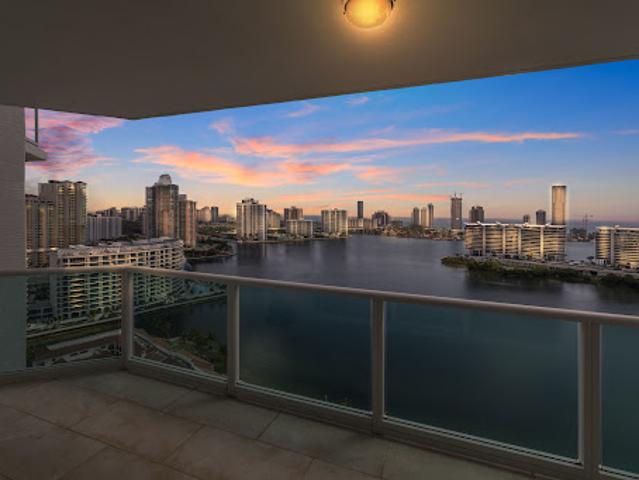 Apartment for sale in Aventura, Florida