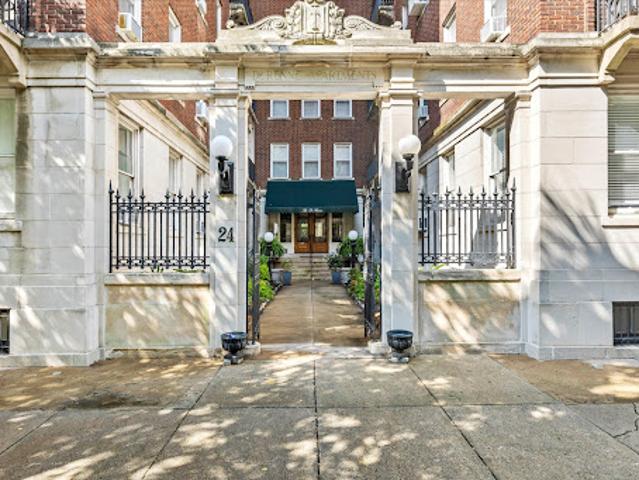 Apartment for sale in Savannah, Georgia