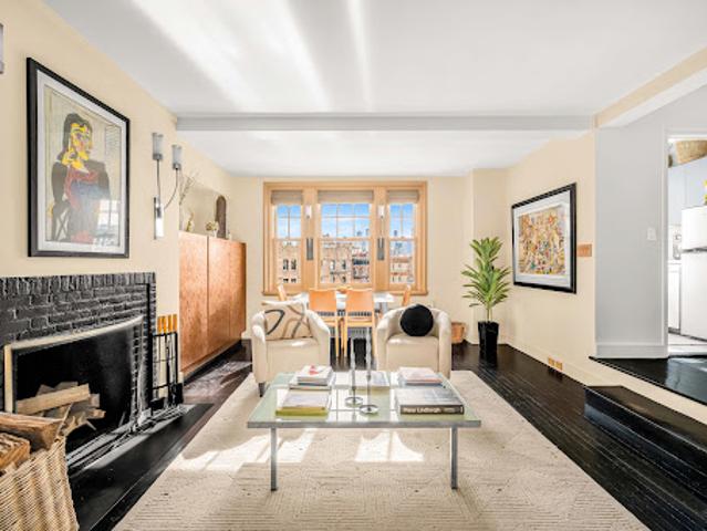 Apartment for sale in Arverne, New York
