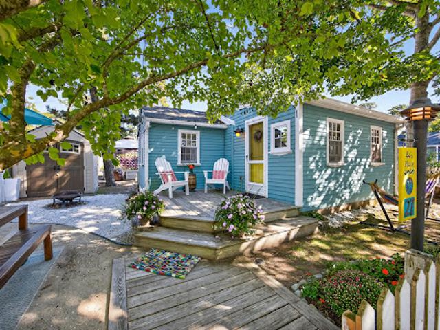 Apartment for sale in Dennis Port, Massachusetts