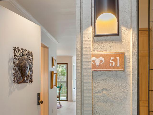 Apartment for sale in California