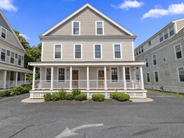 Apartment for sale in Cataumet, Massachusetts