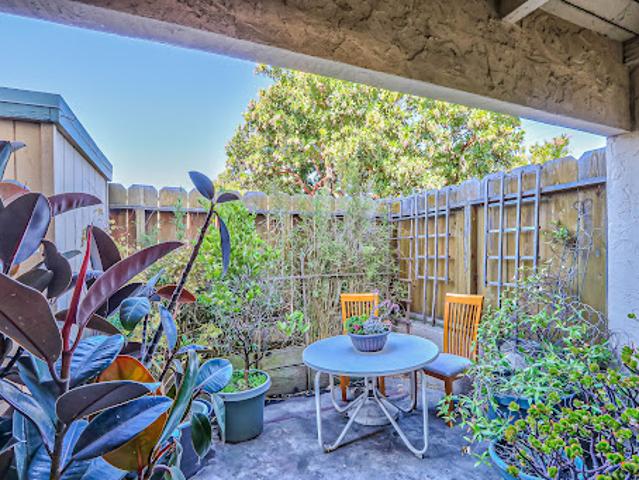Apartment for sale in Seaside, California