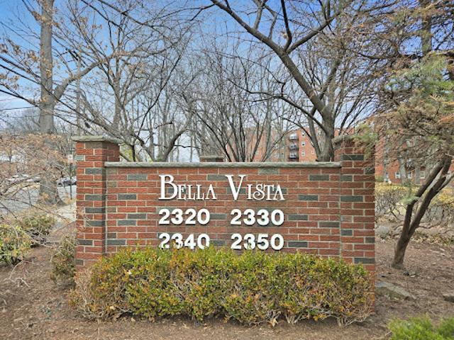 Apartment for sale in Fort Lee, New Jersey