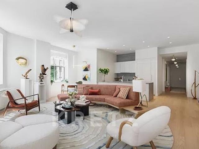 Apartment for sale in Arverne, New York