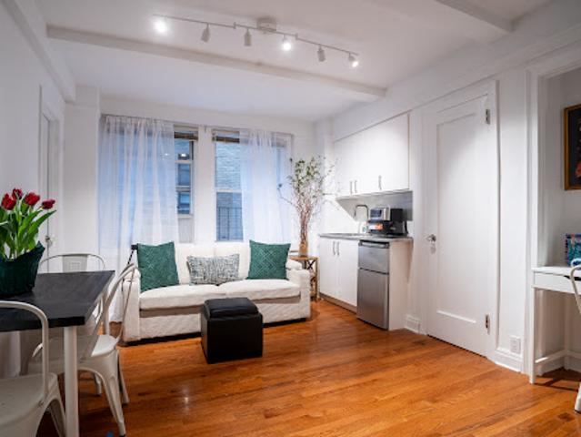 Apartment for sale in Arverne, New York