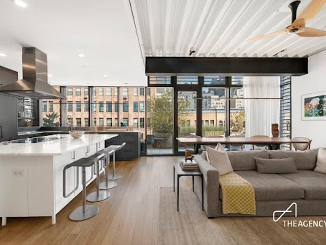 Apartment for sale in Arverne, New York
