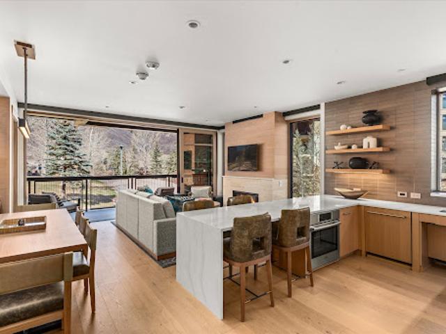 Apartment for sale in Snowmass Village, Colorado