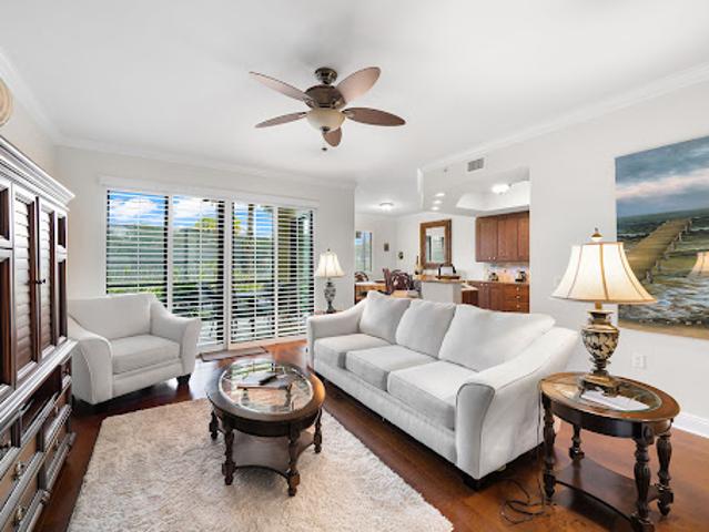 Apartment for sale in Naples, Florida