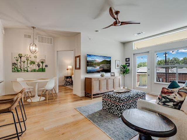 Apartment for sale in Austin Apartment for sale in Austin