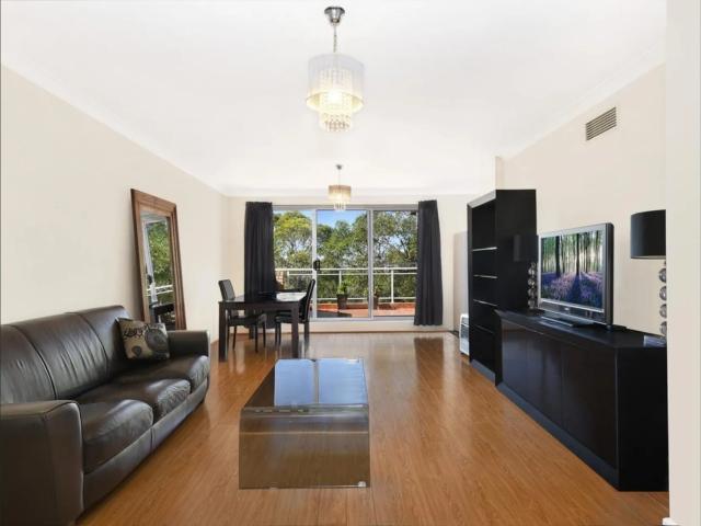 Apartment for rent in Lower North Shore, Sydney