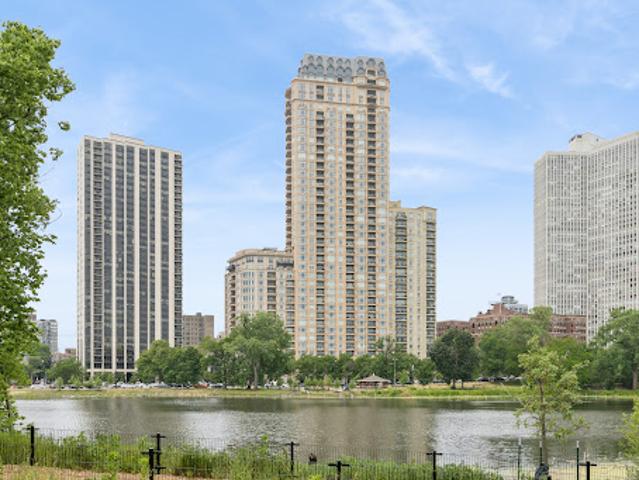 Apartment for sale in Chicago