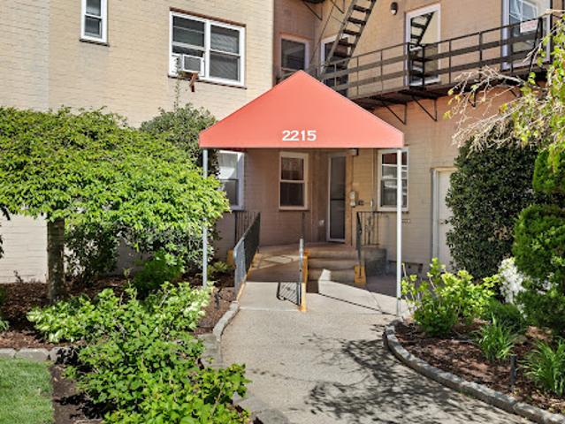 Apartment for sale in Fort Lee, New Jersey
