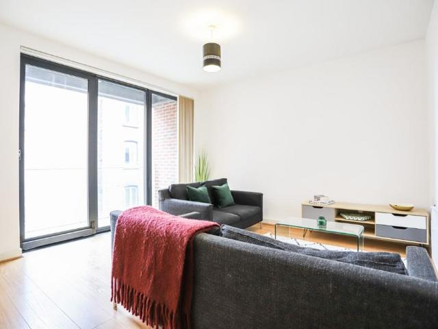 House for rent in Chinatown, Calderstones