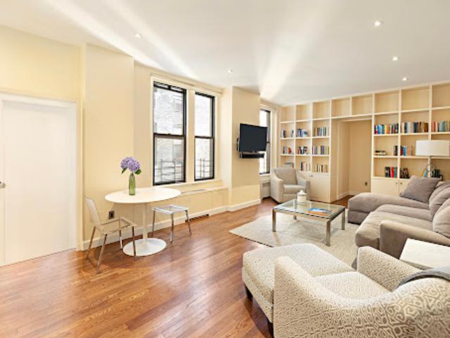 Apartment for sale in Arverne, New York