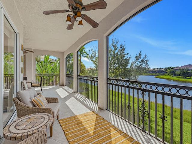 Apartment for sale in Naples, Florida