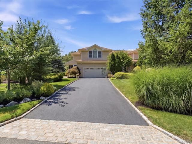 Apartment for sale in Nassau, New York