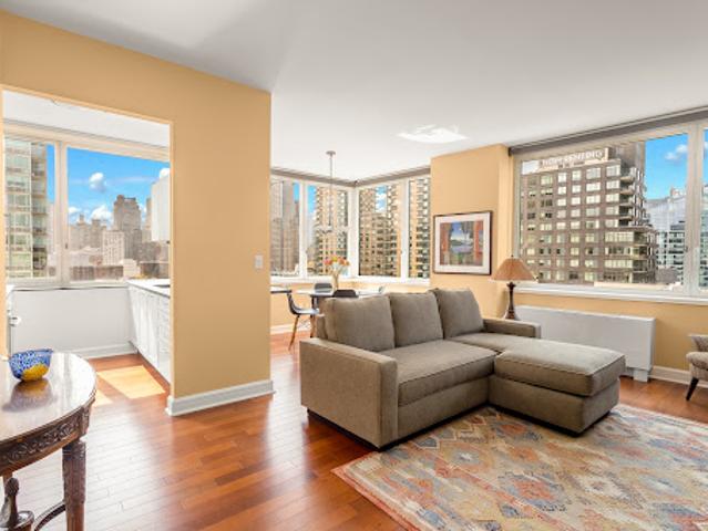 Apartment for sale in Arverne, New York