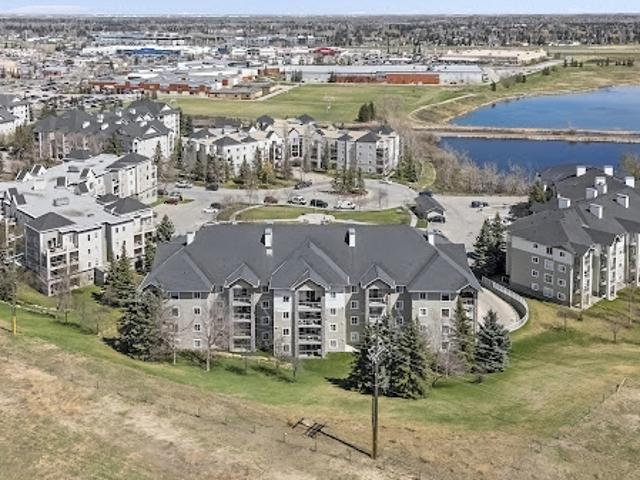 Apartment for sale in Northwest, Alberta