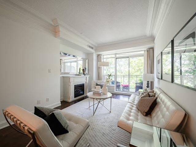 Apartment for sale in Woburn, Ontario